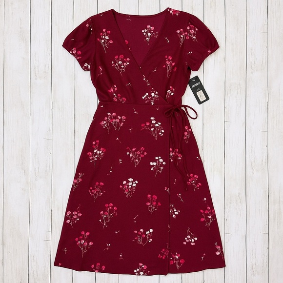 Express | Burgundy Floral Wrap Midi Dress Size Small NWT - Picture 1 of 14